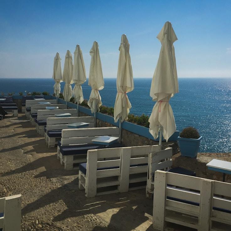 Family-friendly dining with comfortable seating